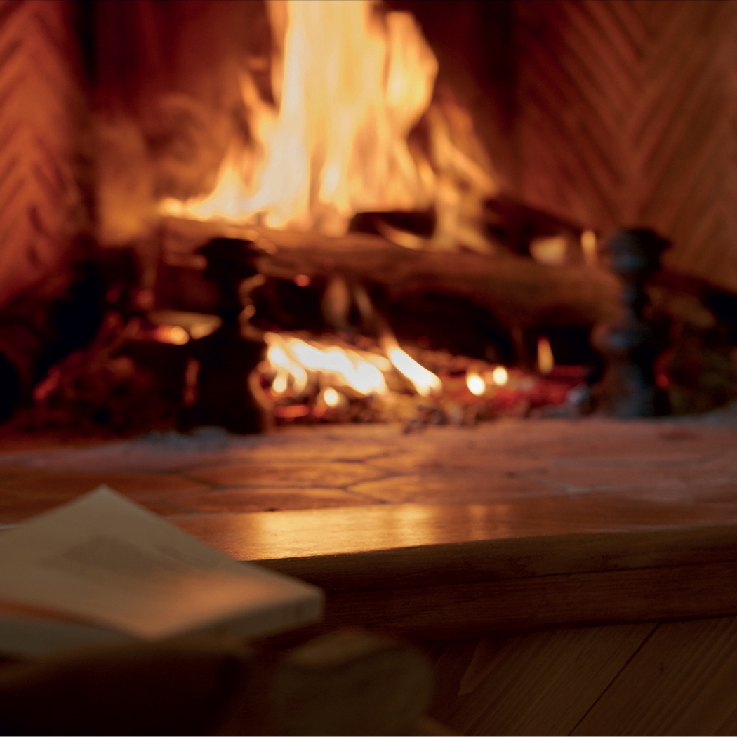 Replica By The Fireplace EDT